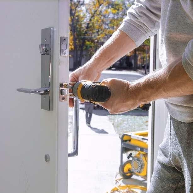 Door Repairs In Dubai